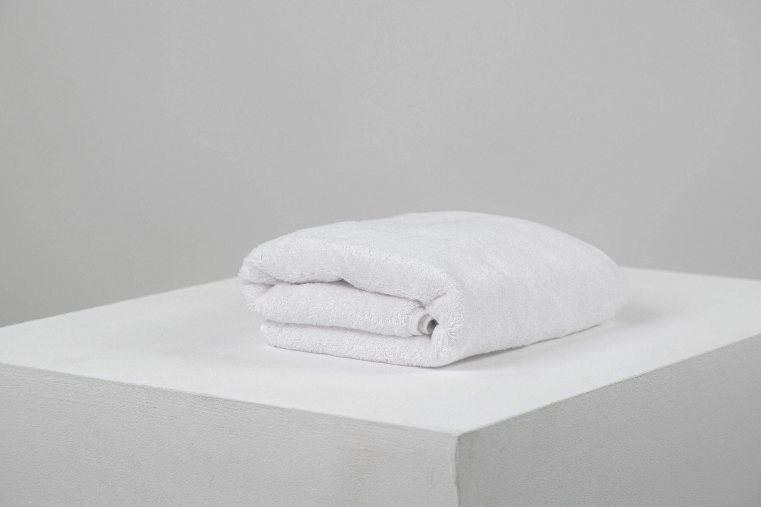 JIYA Plush Badetuch 50x80cm Opal Weiss 700gsm