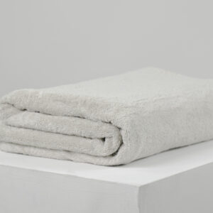 JIYA Pure SPA Badetuch 100x150cm Alabaster Grau 700gsm